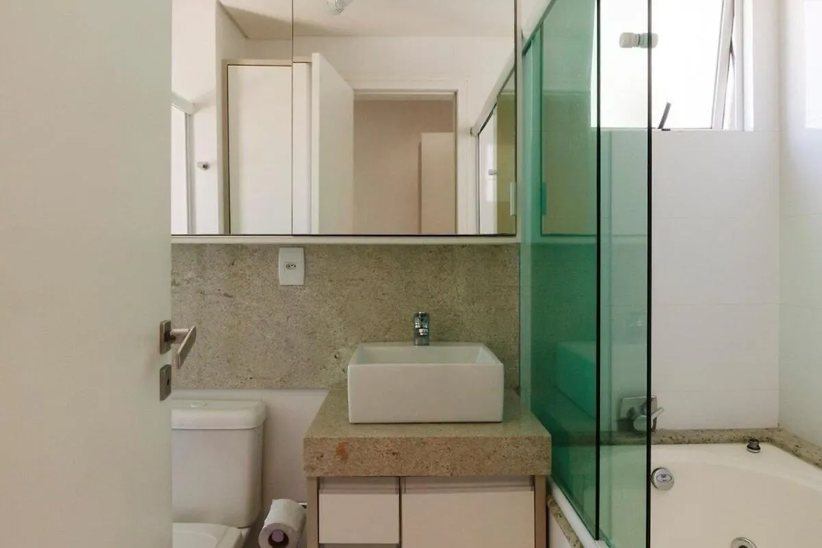 Linda Vista, Um Apartamento Por Andar, 3 Suites, 2 Garagens Balneario Camboriu