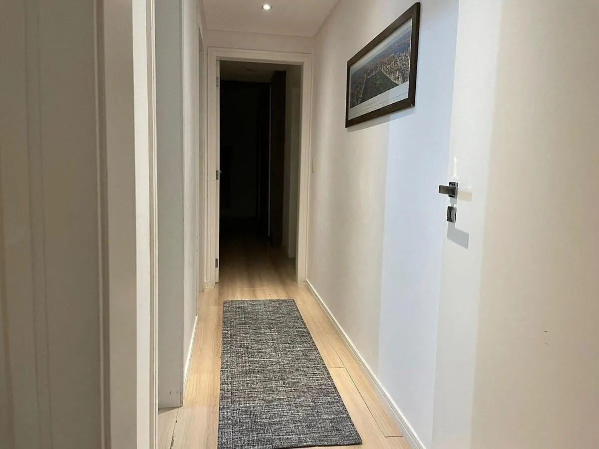 Linda Vista, Um Apartamento Por Andar, 3 Suites, 2 Garagens Balneário Camboriú