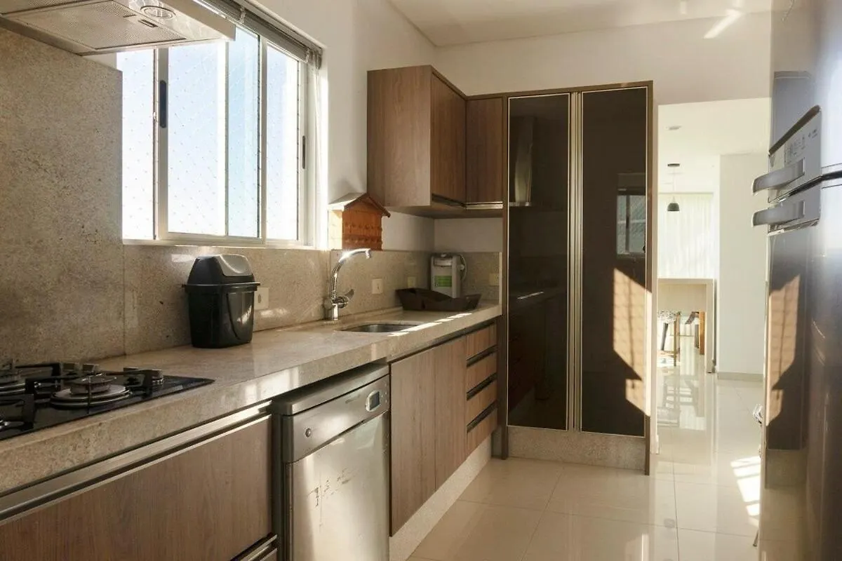 Linda Vista, Um Apartamento Por Andar, 3 Suites, 2 Garagens Balneário Camboriú Apartament