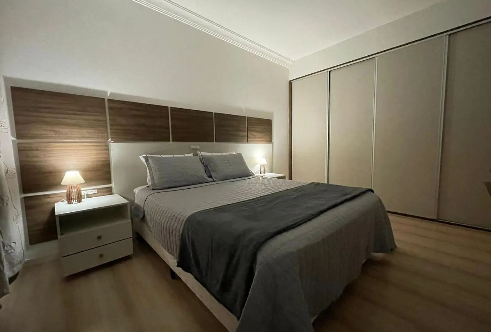 Linda Vista, Um Apartamento Por Andar, 3 Suites, 2 Garagens Balneário Camboriú 0*,