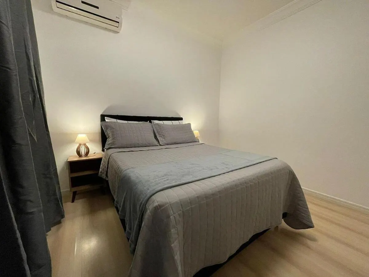 Linda Vista, Um Apartamento Por Andar, 3 Suites, 2 Garagens Balneário Camboriú