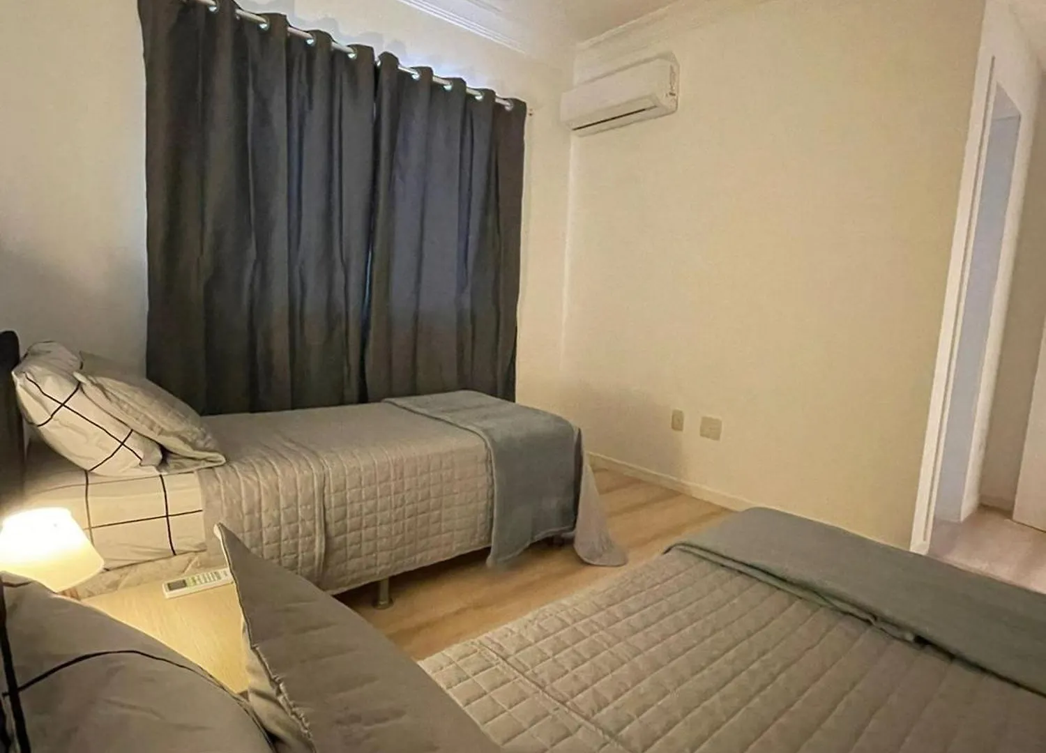 Linda Vista, Um Apartamento Por Andar, 3 Suites, 2 Garagens Balneário Camboriú
