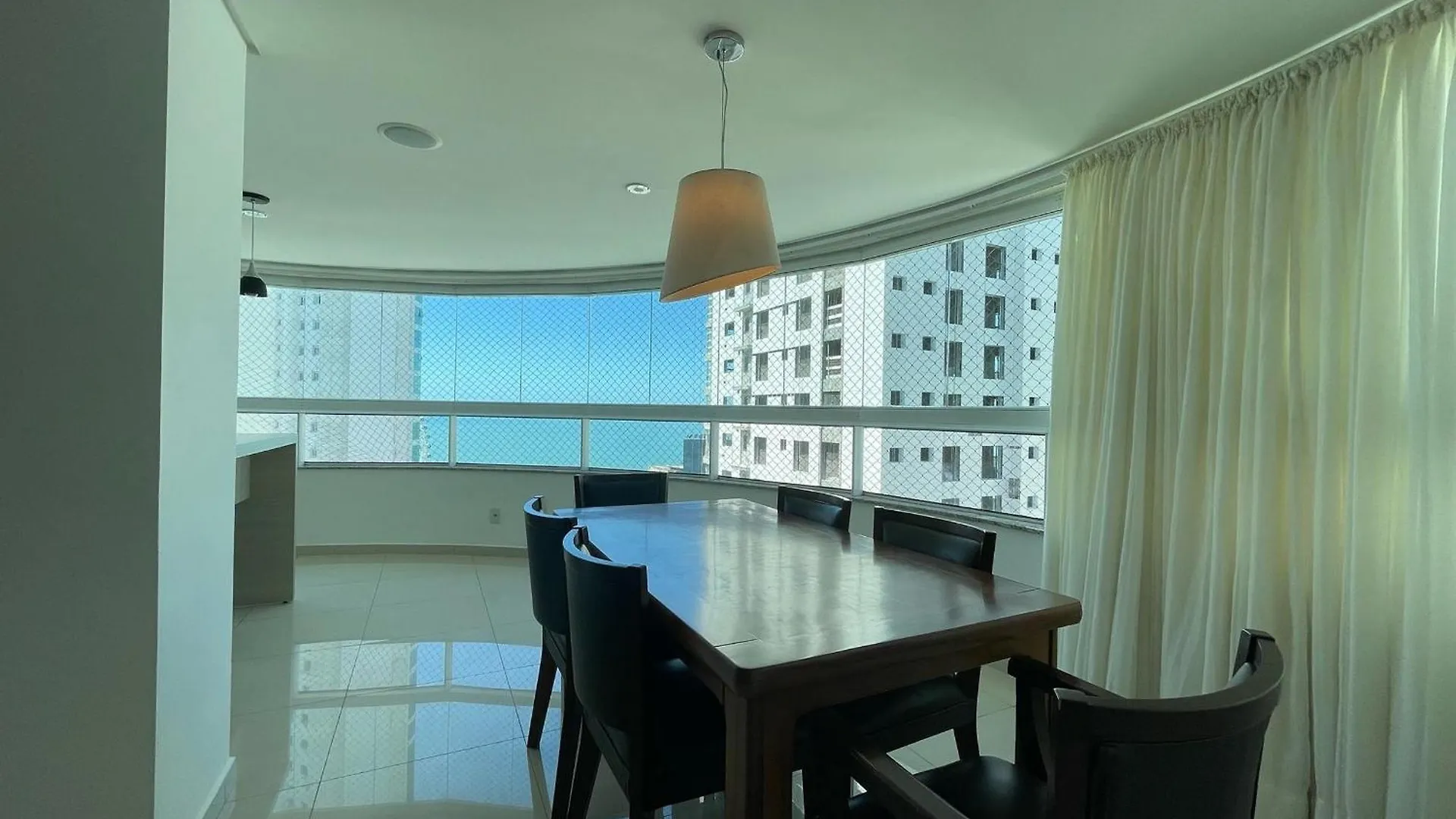 Linda Vista, Um Apartamento Por Andar, 3 Suites, 2 Garagens Balneário Camboriú 0*,  Brazylia
